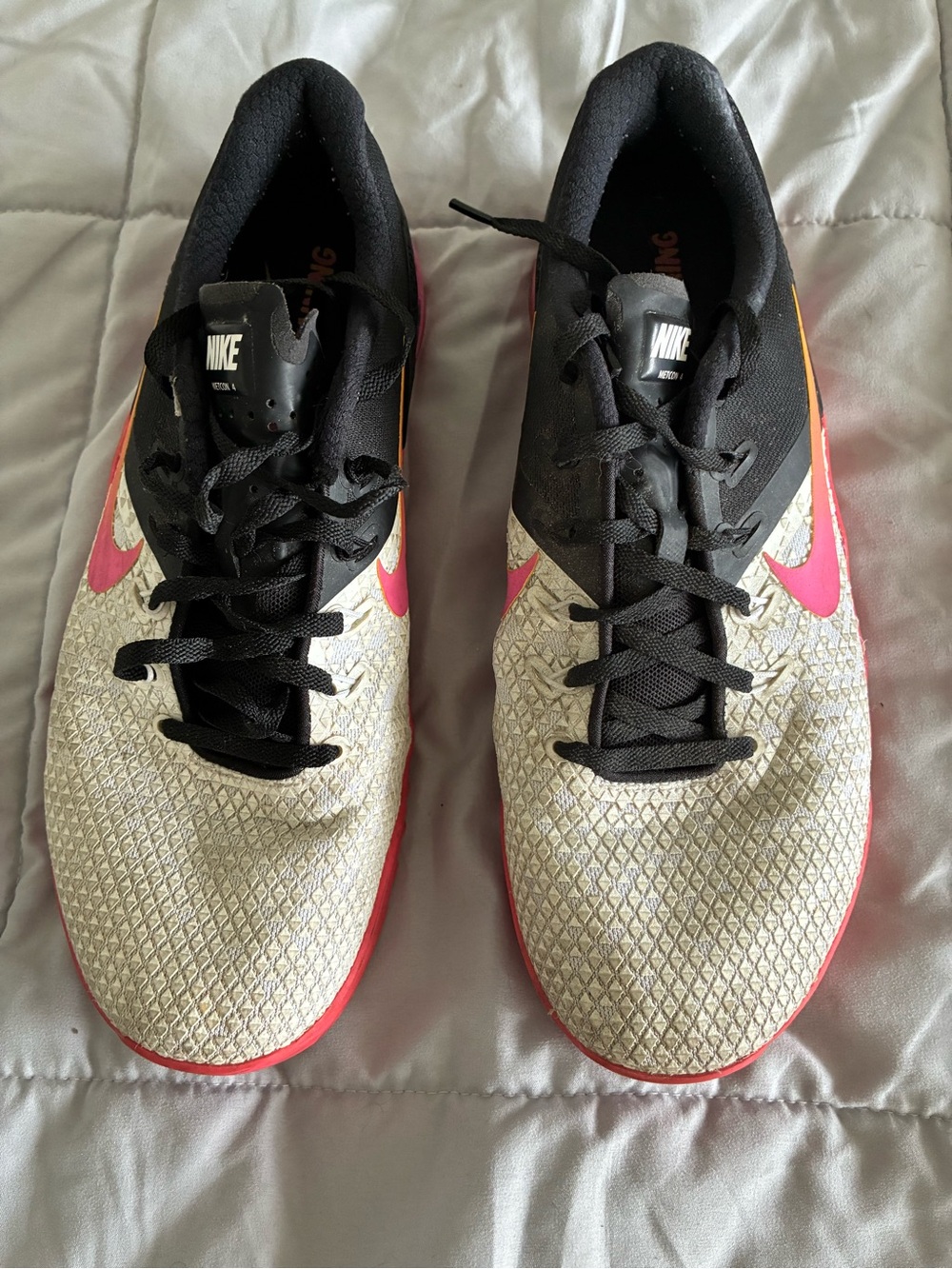 Nike Metcon 4 White & Black Training Sneakers with Pink Swoosh